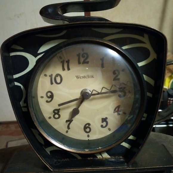 Clock - Picture 2 of 3